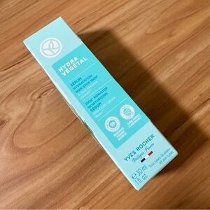 Yves Rocher Hydra Vegetal Serum Hydratation Non-stop 100H moisturizing serum NEW